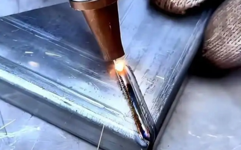 光纖激光焊接機(jī)品牌推薦與選購(gòu)指南