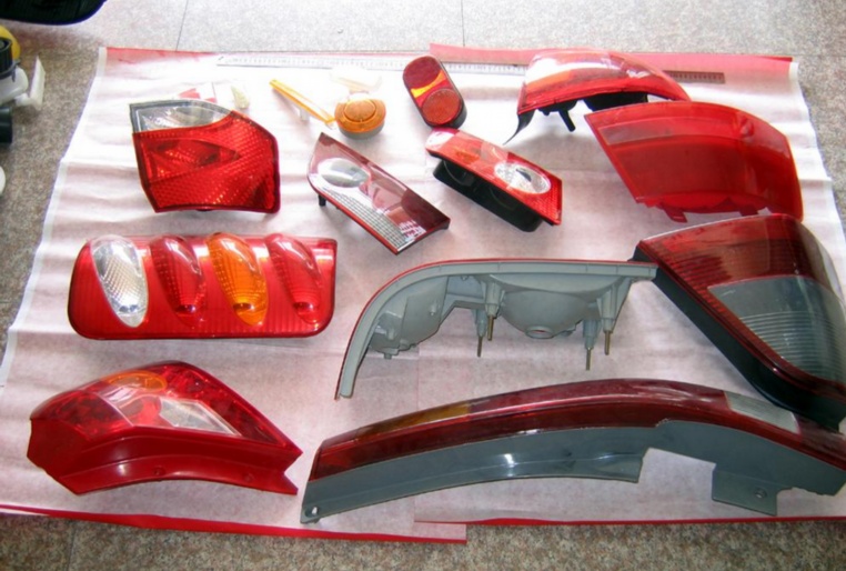 激光焊接設(shè)備制造商：技術(shù)驅(qū)動(dòng)下的精密“連接者”