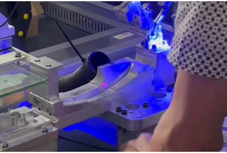 塑料激光焊接機(jī)智能產(chǎn)線交鑰匙工程：未來制造業(yè)的革命性解決方案