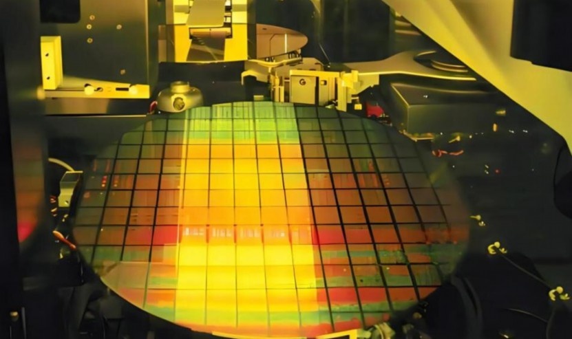 精密劃片機(jī)精度測試治具與標(biāo)定方法