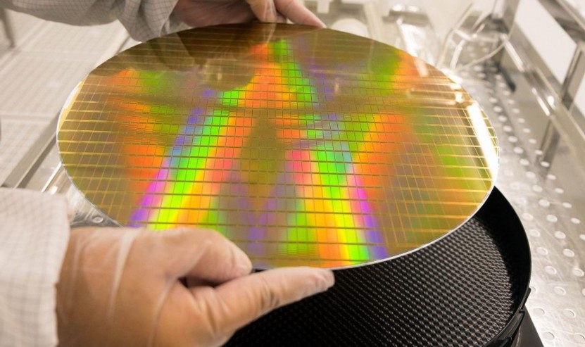 精密劃片機(jī)精密運(yùn)動控制系統(tǒng)核心參數(shù)解析