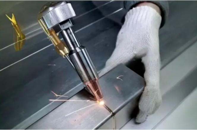 光纖激光焊接機(jī)參數(shù)虛標(biāo)現(xiàn)象揭秘