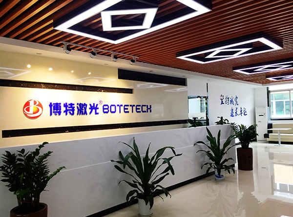 如何選擇合適的皮秒激光切割機(jī)？