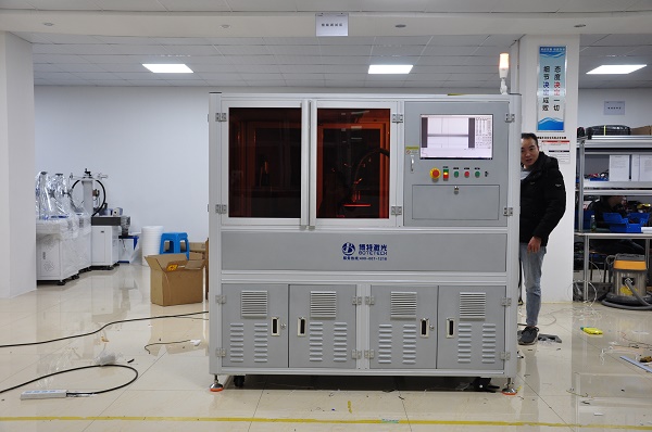 電路板打標(biāo)機(jī)直銷多少錢？如何選擇合適的電路板打標(biāo)機(jī)？