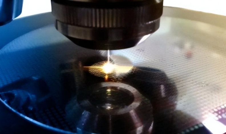 碳化硅切割速度低下：傳統(tǒng)機械鋸切效率<1mm/s