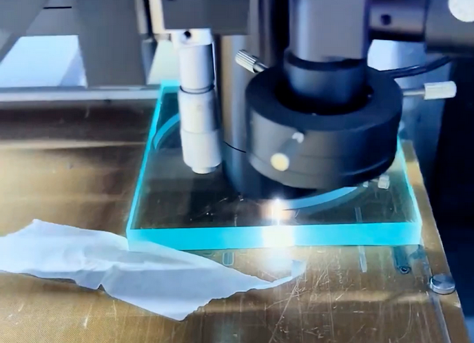 紫外皮秒激光切割玻璃的具體參數(shù)有哪些