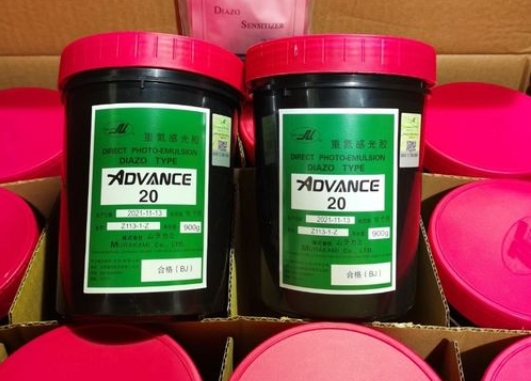 不同激光打標(biāo)機(jī)品牌感光膠的適配情況（含對(duì)比參數(shù)）