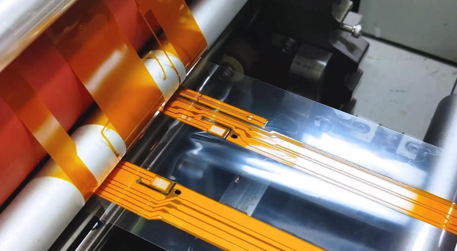 無毛刺FPC覆蓋膜切割：熱影響區(qū)≤5μm、切割速度5000mm/s